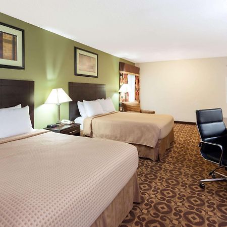 Super 8 By Wyndham Decatur/Dntn/Atlanta Area Otel Dış mekan fotoğraf
